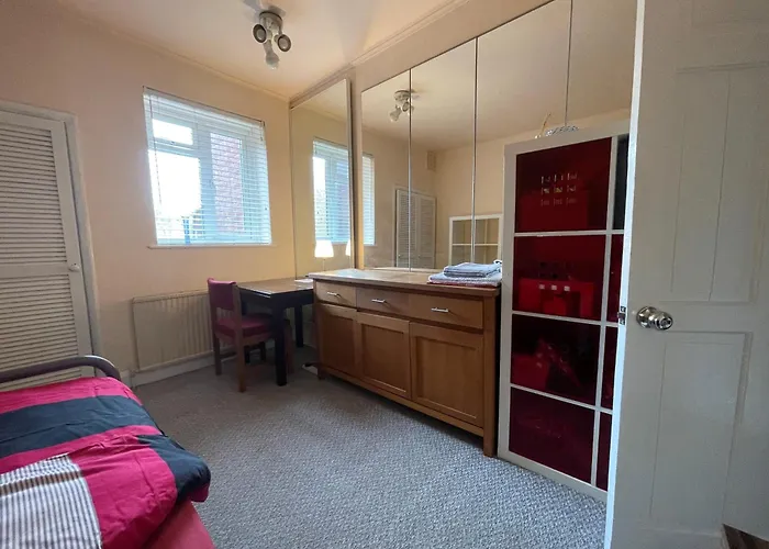 Single Room 10 Minutes To Central London